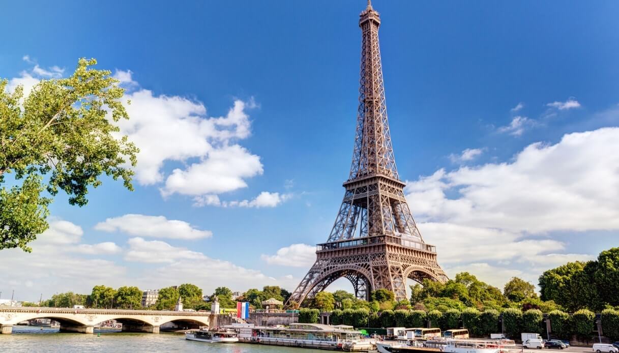 LEGO 10307 Tour Eiffel in arrivo a Novembre - Il Mastro Costruttore